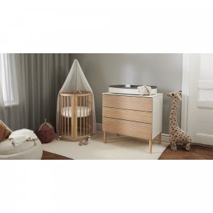Chambre duo berceau sleepi naturel + commode sleepi naturel Stokke