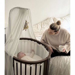 Berceau évolutif mini sleepi warm brown Stokke