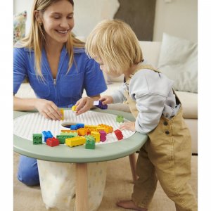 Table de jeu pour enfants mutable 2 vert trèfle Stokke