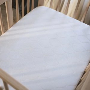 Matelas 60x80 cm pour berceau nighti mini Stokke