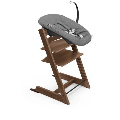 Pack chaise haute tripp trapp hêtre warm brown + newborn set gris