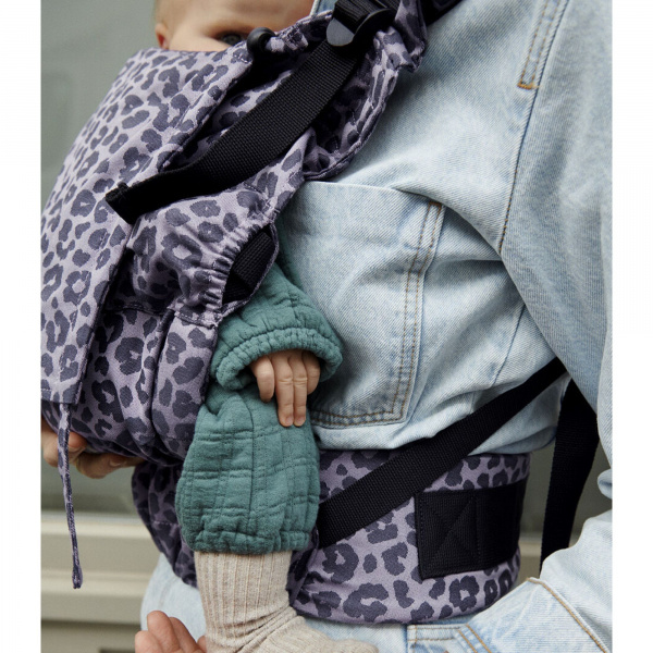 Porte bébé limas flex léopard violet Stokke