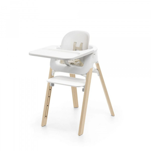 Chaise haute steps complète avec baby set et plateau blanc / natural Stokke