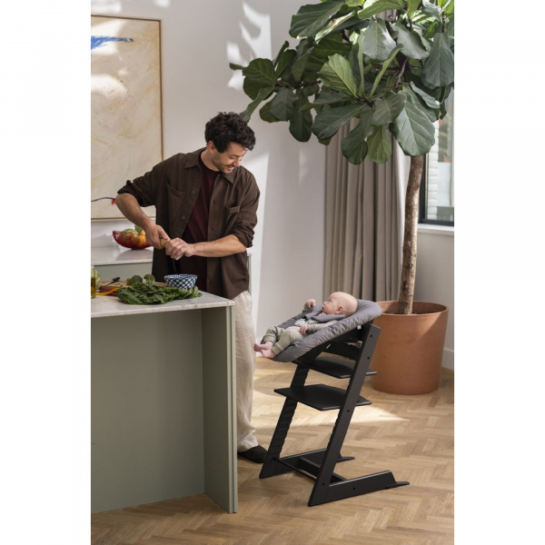 Chaise haute bébé évolutive tripp trapp noire Stokke