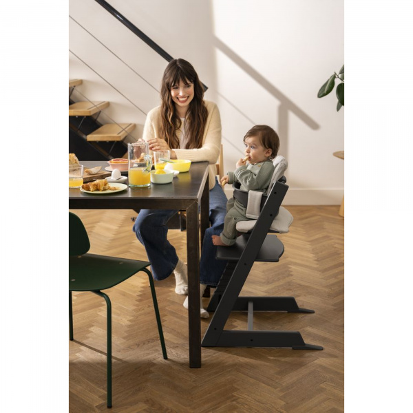 Chaise haute bébé évolutive tripp trapp noire Stokke
