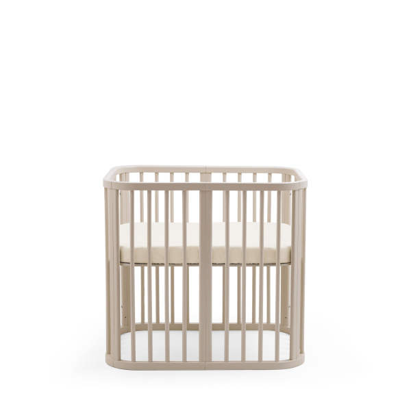 Berceau en bois mini nighti vanilla white + matelas Stokke