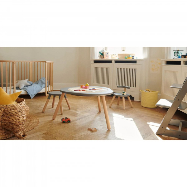 Table de jeu pour enfants mutable 2 gris tempête Stokke