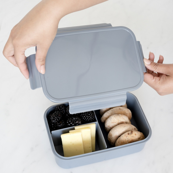 Lunch box en plastique recyclé bleu 3 sprouts