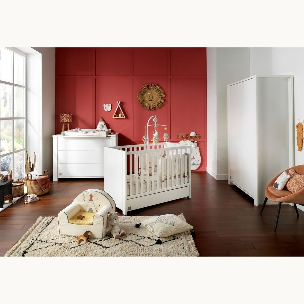 Chambre bébé Trio : Lit 70 x 140 cm + Commode à langer + Armoire