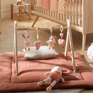 Tapis de parc et arche d'éveil avec jouets esmée Sauthon baby deco