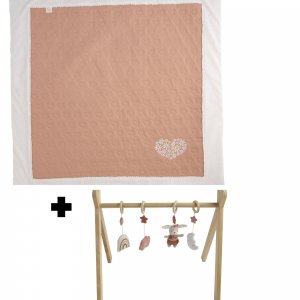 Tapis de parc et arche d'éveil avec jouets petit coeur Sauthon baby deco
