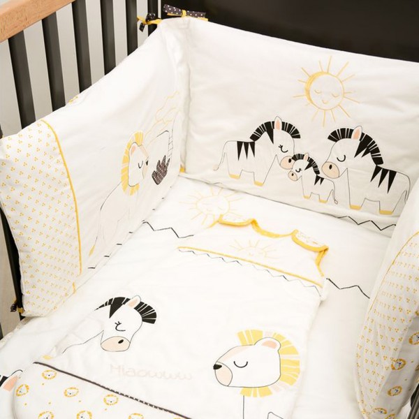 Tour de lit bébé pluche et pompon Sauthon baby deco