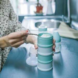 Coffret 4 biberons zerø.zerø et boîte dosseuse vert Suavinex