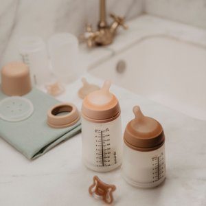 Biberon 180 ml anti-colique zerø.zerø débit lent deep Suavinex