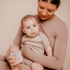 Biberon 180 ml anti-colique spécial allaitement zerø.zerø light Suavinex