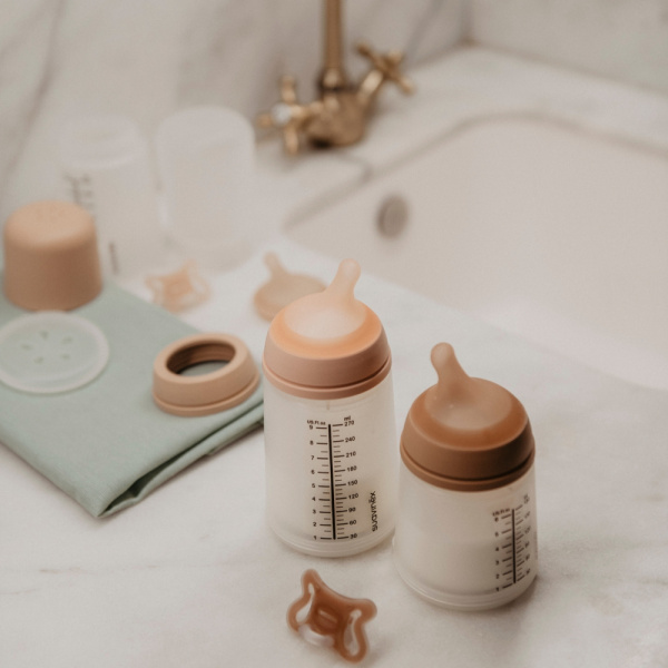 Biberon 180 ml anti-colique spécial allaitement zerø.zerø médium Suavinex