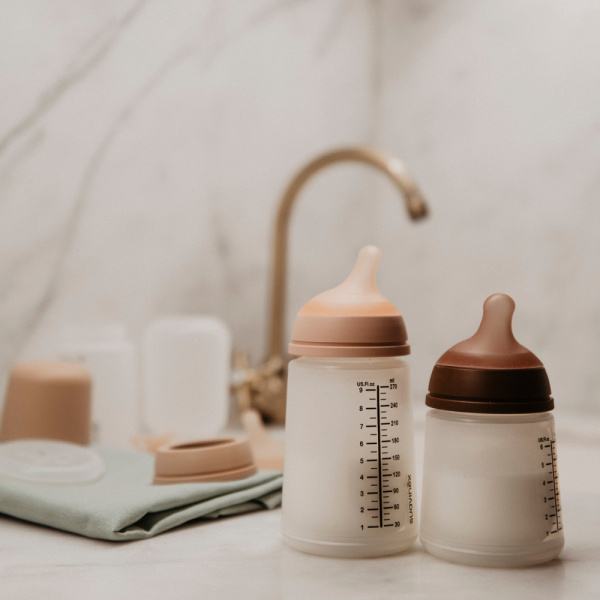 Lot de 2 tétines anti-colique pour biberon zerø.zerø spécial allaitement light Suavinex