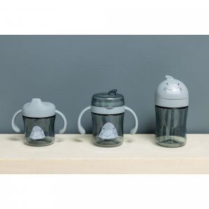 Tasse d'apprentissage avec poignées en silicone - mr. shark Trixie