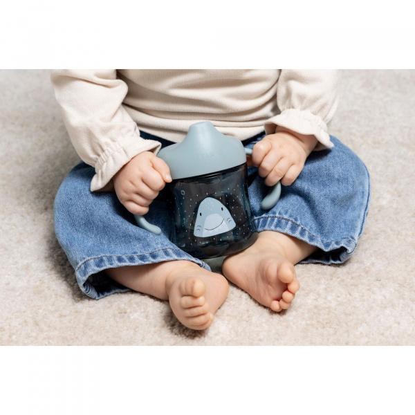 Tasse d'apprentissage avec poignées en silicone - mr. shark Trixie