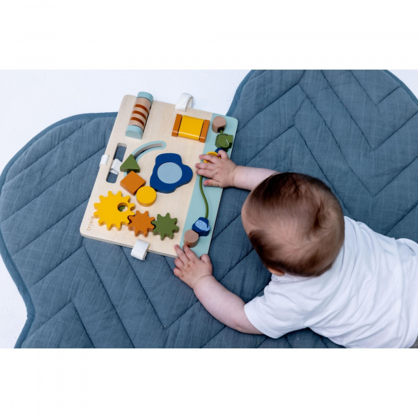 Panneau d'activités en bois - mrs. elephant Trixie