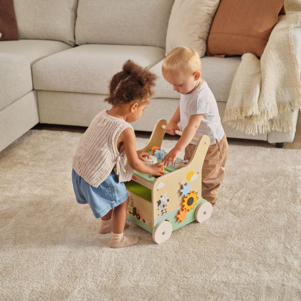 Chariot d’activités en bois farmers Tiny love