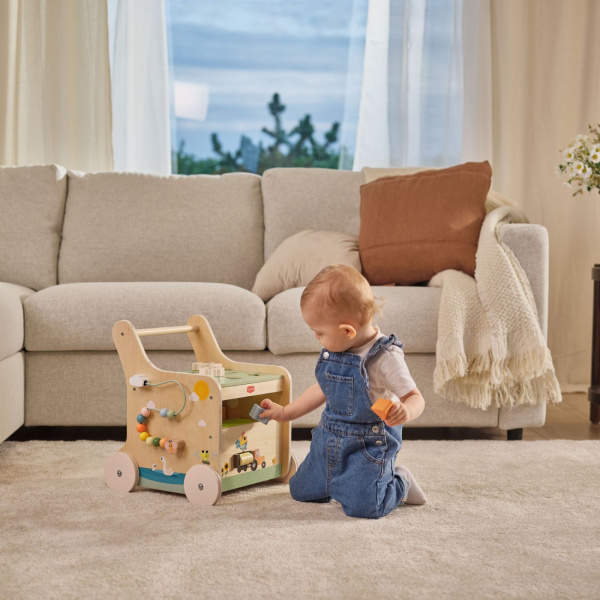 Chariot d’activités en bois farmers Tiny love