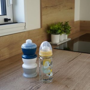 Boite doseuse lait gris charme - 3 compartiments Thermobaby