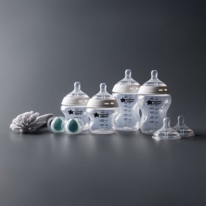 Coffret de naissance avec biberons natural start Tommee tippee