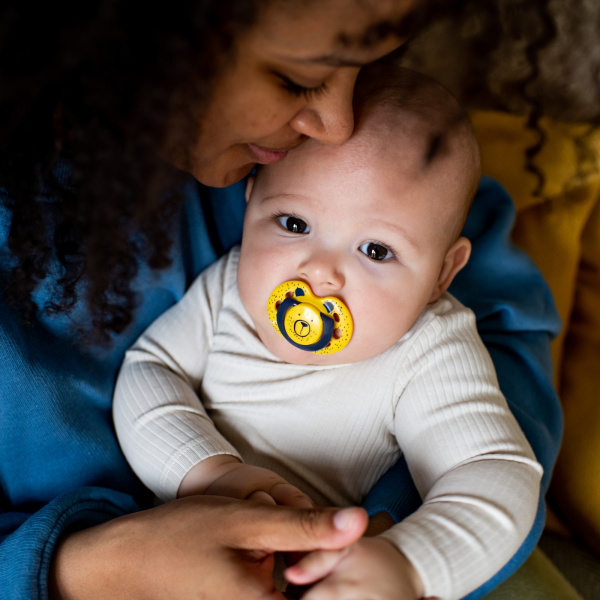 Lot de 6 sucettes closer to nature fun 18-36 mois fille Tommee tippee