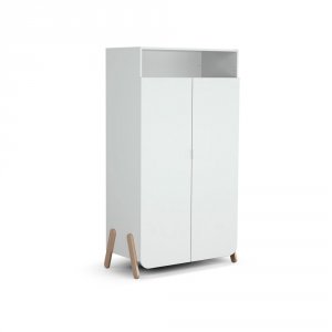 Armoire pirate blanc et hêtre verni At4