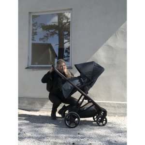 Poussette duo charm avec nacelle darkest blue Thule