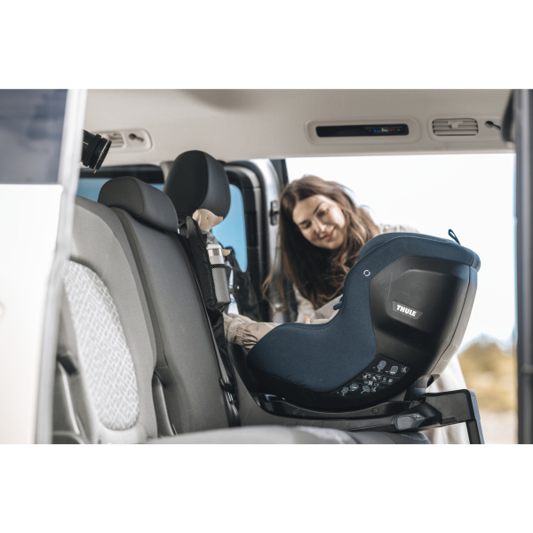Siège auto i-size elm connect 360 black Thule