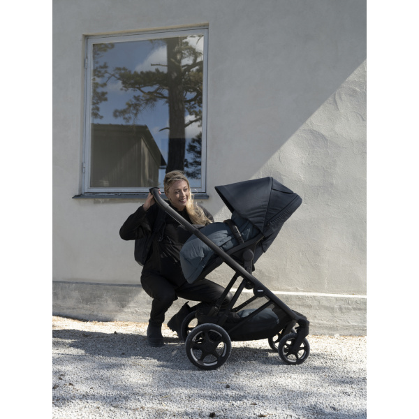 Poussette duo charm avec nacelle darkest blue Thule