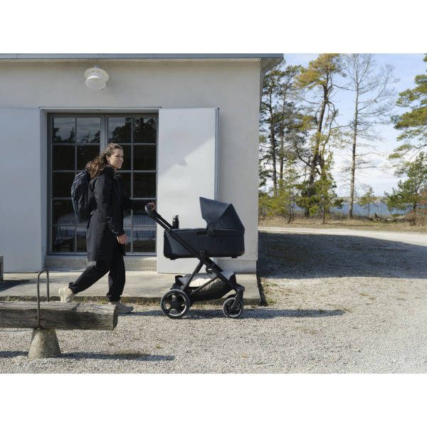 Poussette duo charm avec nacelle darkest blue Thule