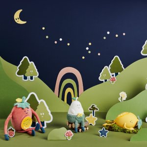 Veilleuse bébé peluche fraise barnabé Badabulle