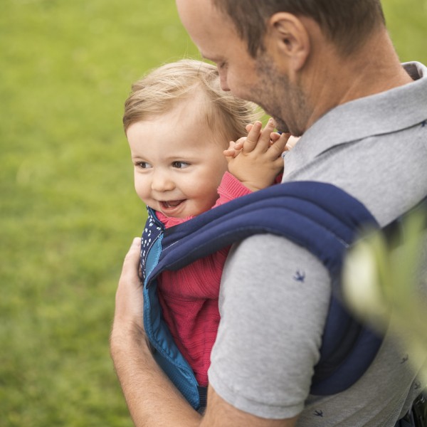 Porte bébé physiologique easy & go Badabulle
