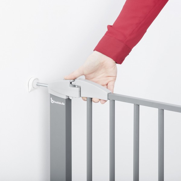 Barrière de sécurité safe & lock métal 73-81.5 cm Badabulle